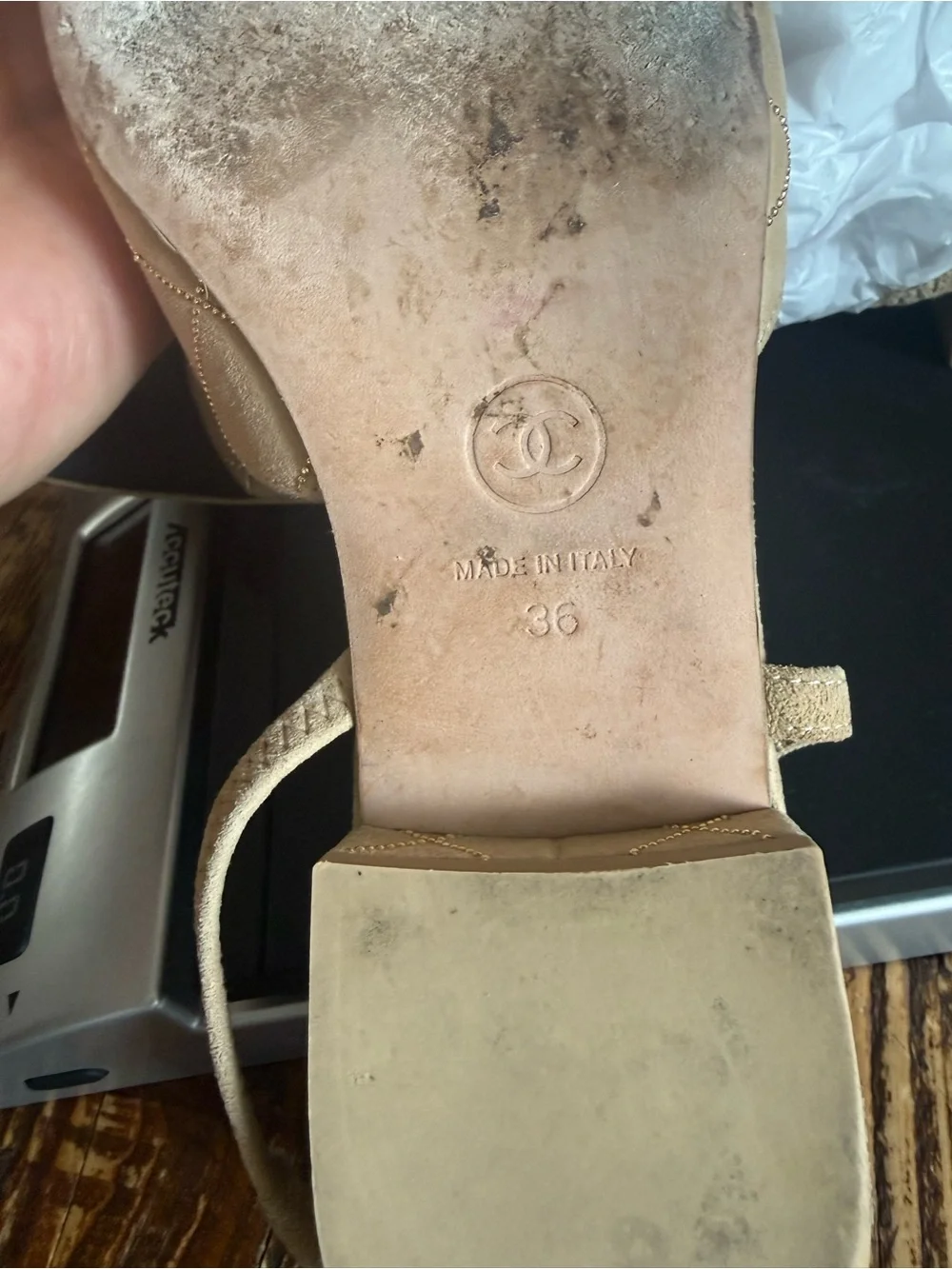 CHANEL Beige Quilted Slingback Flats with Black Cap Toe - Picture 5 of 11